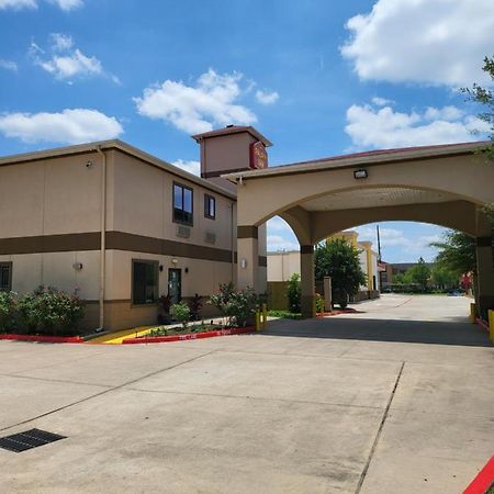 Palace Inn Sam Houston Race Park West Road ภายนอก รูปภาพ