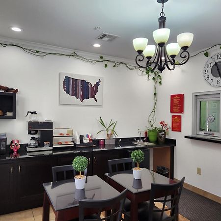 Palace Inn Sam Houston Race Park West Road ภายนอก รูปภาพ