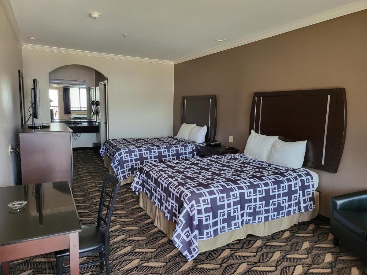 Palace Inn Sam Houston Race Park West Road ภายนอก รูปภาพ