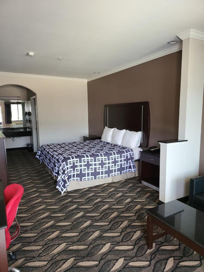 Palace Inn Sam Houston Race Park West Road ภายนอก รูปภาพ