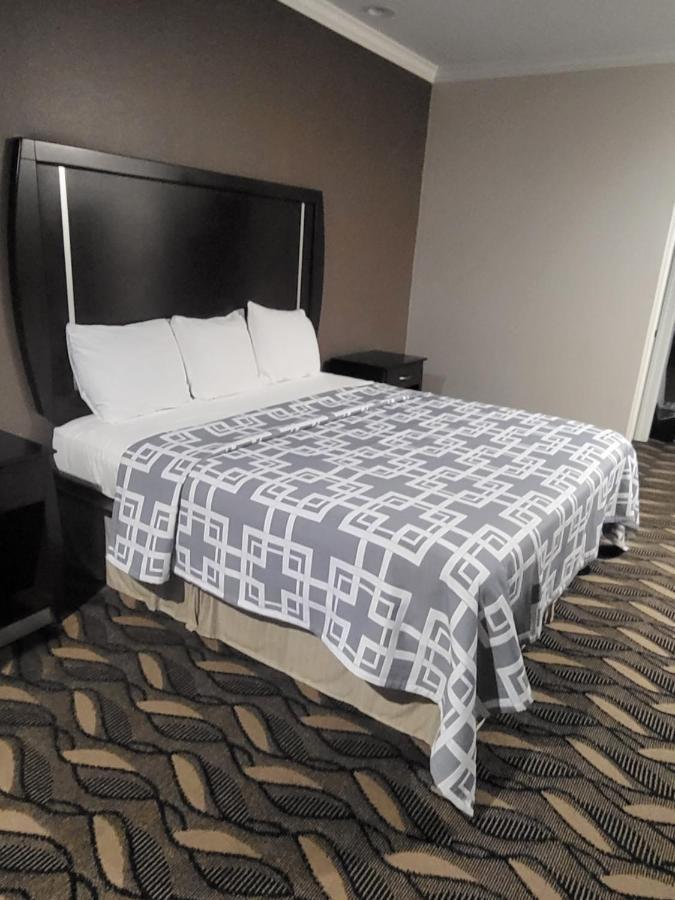 Palace Inn Sam Houston Race Park West Road ภายนอก รูปภาพ