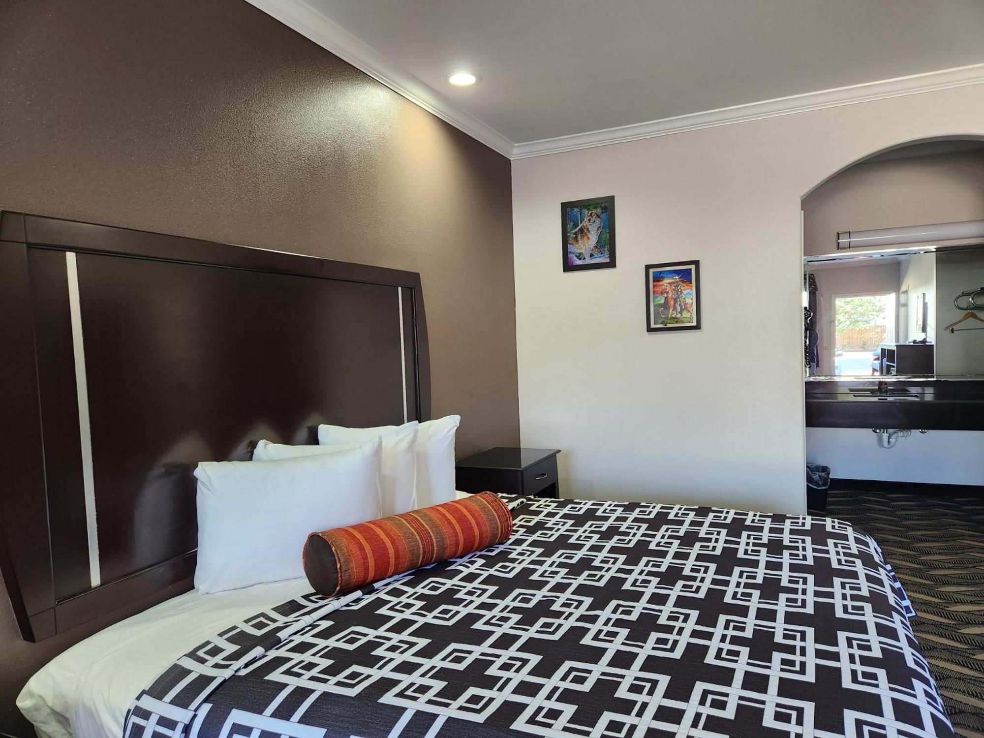 Palace Inn Sam Houston Race Park West Road ภายนอก รูปภาพ