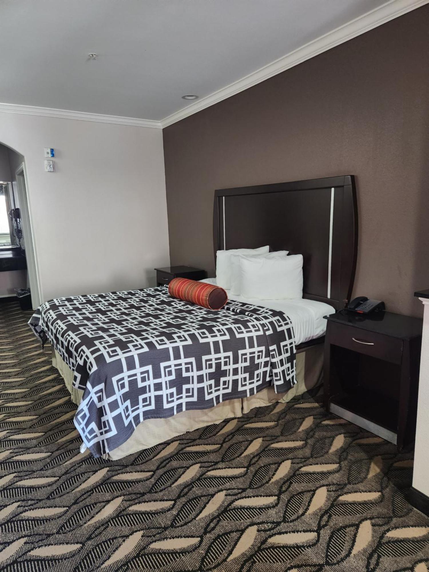 Palace Inn Sam Houston Race Park West Road ภายนอก รูปภาพ